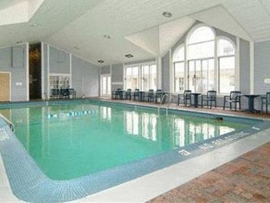 Clarion Beachfront Hotel Mackinaw City